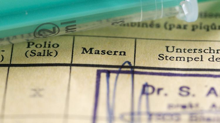 Masern? Für den Besitzer oder die Besitzerin dieses Impfpasses kein Problem mehr.