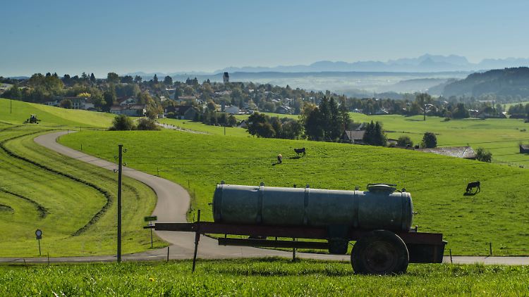Malerisch: Bei gutem Wetter kann man von Altusried die Allgäuer Alpen sehen.
