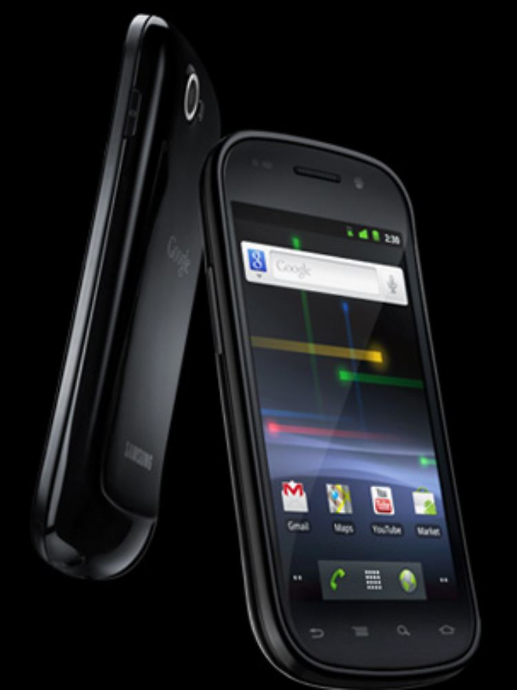 Das Nexus S hat einen leicht nach innen gewölbten Bildschirm, der sich besser an das Gesicht anpassen soll.