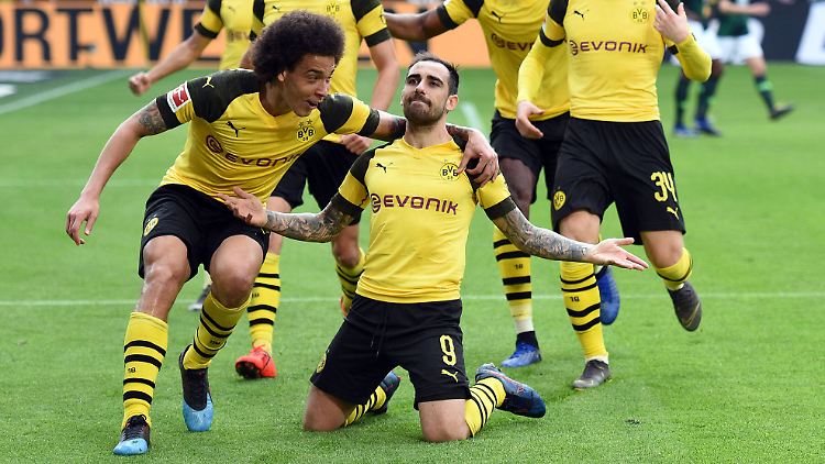 Danke, Paco Alcácer. Der Stürmer trifft doppelt zum späten Sieg gegen Wolfsburg.