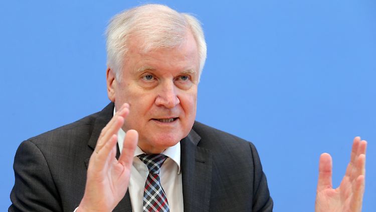 Laut Horst Seehofer sei Deutschland eines der sichersten Länder der Welt. 