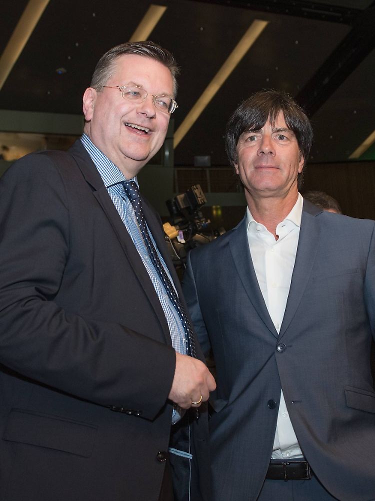Der amtierende Weltmeister-Trainer und der neue Präsident: Am 15. April 2016 war die Stimmung rund um den DFB besser, als dieser Tage.