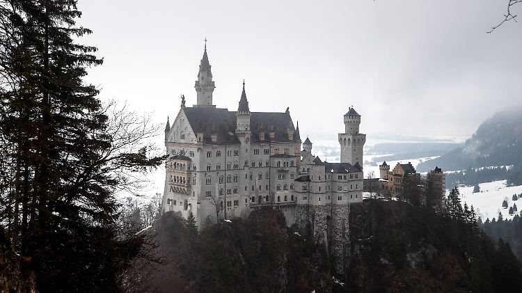 Auf seiner Facebook-Seite postete der Attentäter Bilder von Schloss Neuschwanstein.