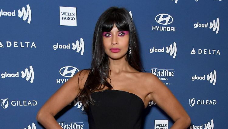 Was Jameela Jamil in dem Interview mit einem britischen Magazin berichtet, ist wirklich erschreckend.
