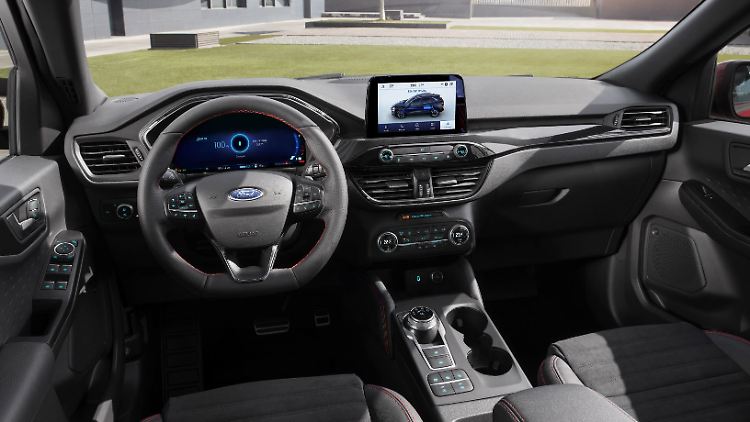 Up to date ist der Kuga mit seinem digitalen Zentralinstrument mit 12,3 Zoll.