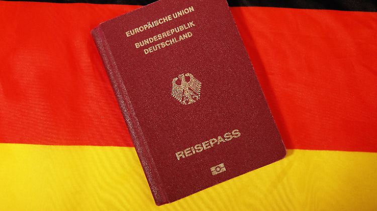 Der deutsche Pass soll unter Umständen eingezogen werden.