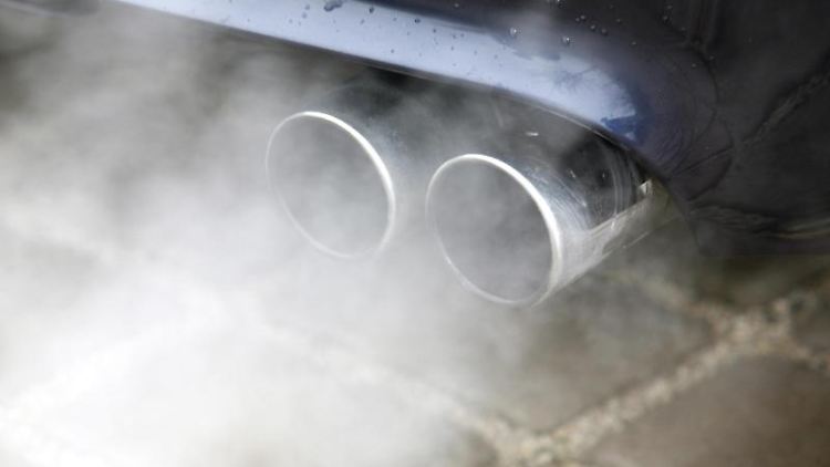 Sollte sich der Verdacht bestätigen, könnte es für die Autokonzerne teuer werden.
