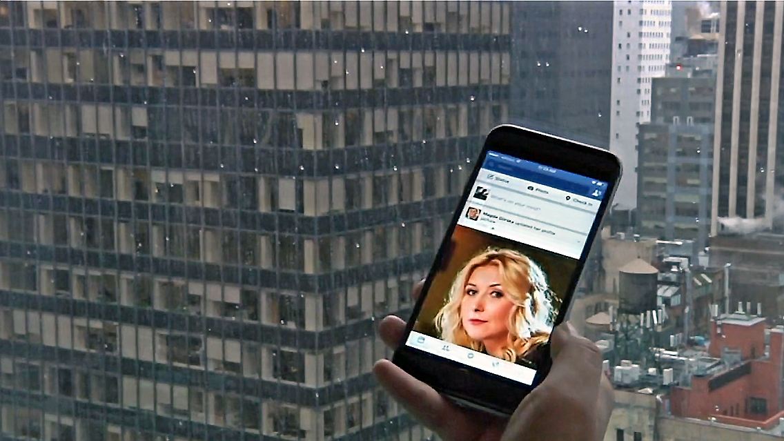 FacebookHandy.jpg