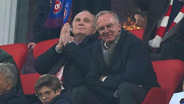 Ein Sieg, bitte Herr, ein Sieg: Der FC Bayern muss gegen den BVB gewinnen. Eine Alternative dazu gibt's für Uli Hoeneß nicht.