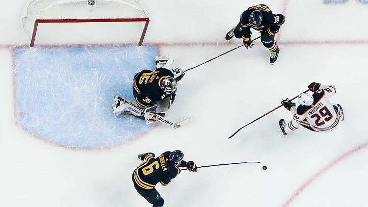 Leon Draisaitl spielt seine beste NHL-Saison, hat mit seinen Oilers aber keine Chance auf das Erreichen der Playoffs.