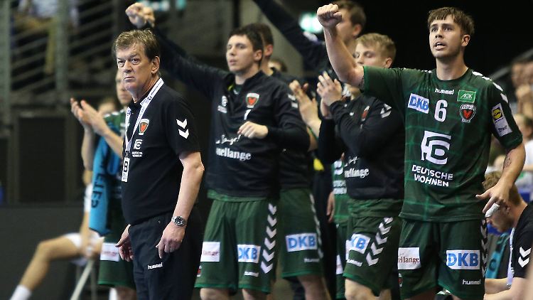 Das Team von Velimir Petkovic muss im Halbfinale gegen den THW Kiel bestehen.