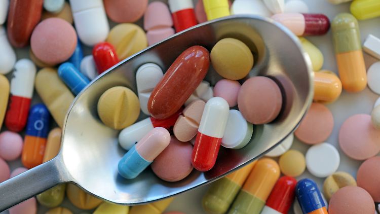 Schöne bunte Welt der Nahrungsergänzungsmittel: Ihren Einfluss auf die Sterberate hat eine große epidemiologische Studie untersucht.