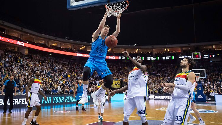 Rokas Giedraitis und Alba Berlin gewannen in der Halbfinalserie gegen BC Andorra.
