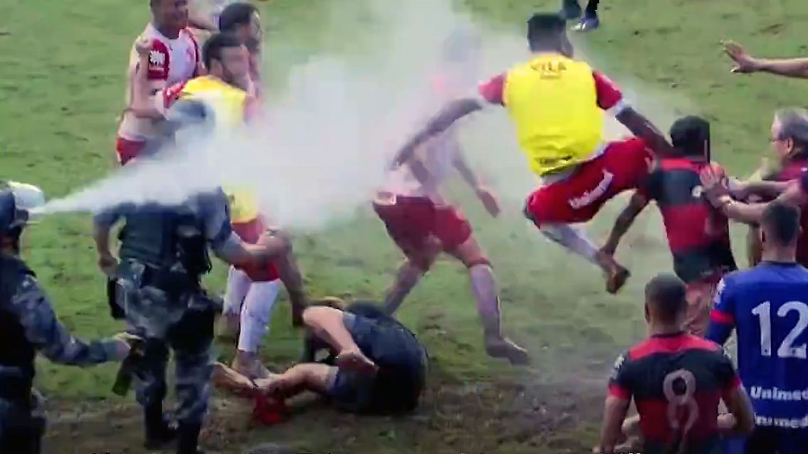 SchlägereiBrasilien.jpg