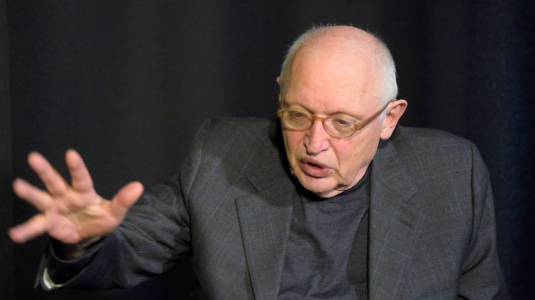 Verheugen geht mit der Verhandlungsführung der EU scharf ins Gericht.