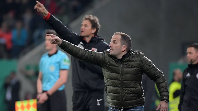 Trainer Manuel Baum und sein Assistent Jens Lehmann sind beim FC Augsburg ihren Job los.