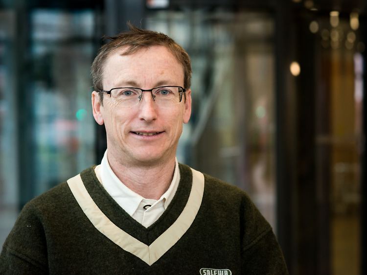 Der Geoökologe und Umweltchemiker Kai-Uwe-Goss leitet das Department Analytische Umweltchemie am Helmholtz Zentrum für Umweltforschung in Leipzig.