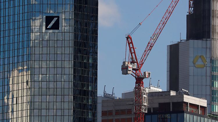 In der deutschen Bank grummelt es.