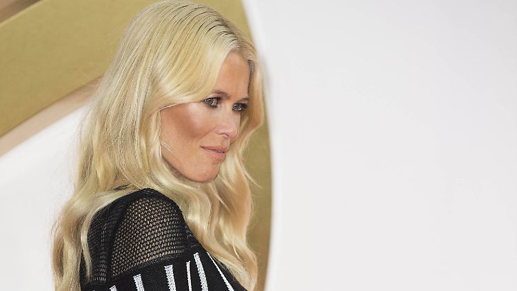 Kann auch für Gesprächsstoff sorgen, wenn sie will: Claudia Schiffer.