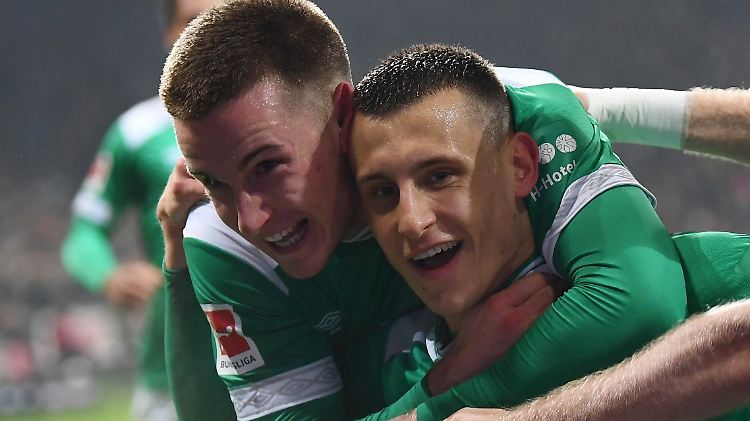Johannes und Maximilian Eggestein spielen weiterhin für Werder Bremen.