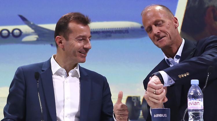Tom Enders (rechts) gibt seinen Posten nach einer langen Karriere an Guillaume Faury ab.