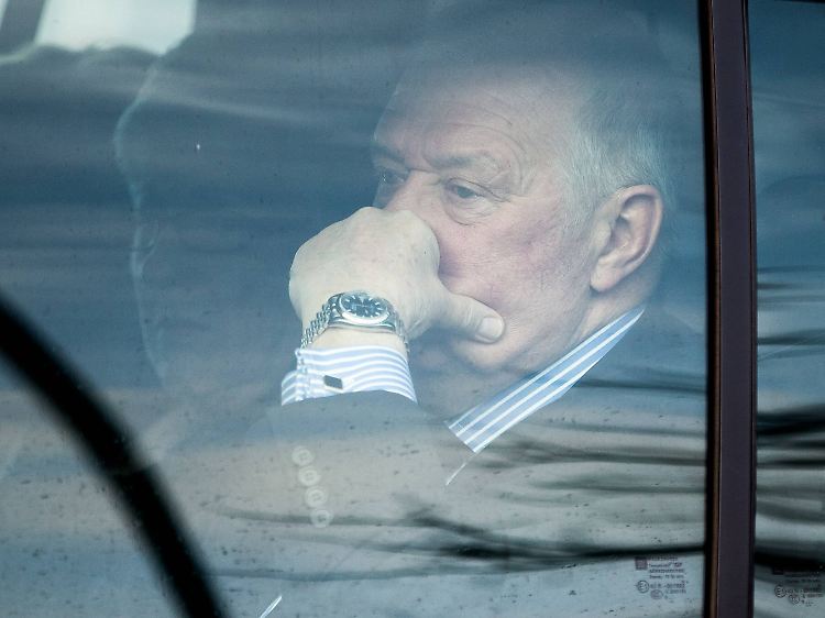 David Duckenfield, 1989 Einsatzleiter der Polizei in Hillsborough, muss sich möglicherweise einem Wiederaufnahmeverfahren stellen.