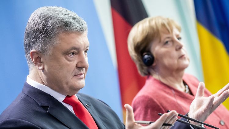 Präsident Petro Poroschenko ist gegen den Bau der Pipeline Nordstream 2. Merkel schweigt dazu diplomatisch. 