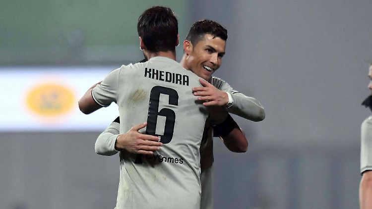 Sami Khedira und Cristiano Ronaldo könnten am Samstag nach gemeinsamen Titel bei Real Madrid auch die italienische Meisterschaft feiern.