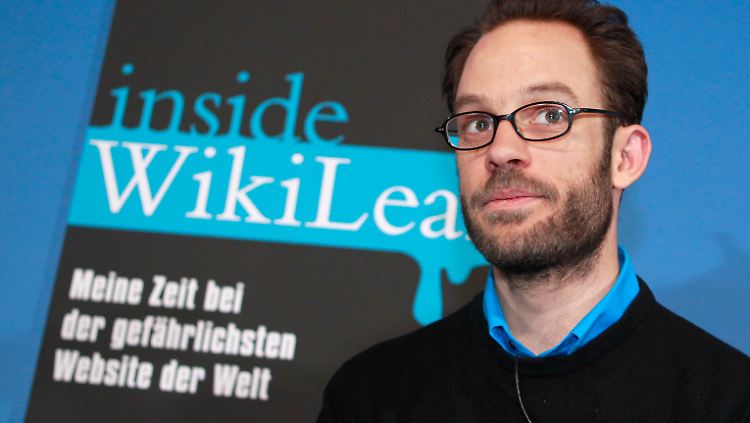 "Vielleicht ging es Julian Assange viel mehr um persönliche Profilierung", sagt Assanges früherer Weggefährte Domscheidt-Berg.