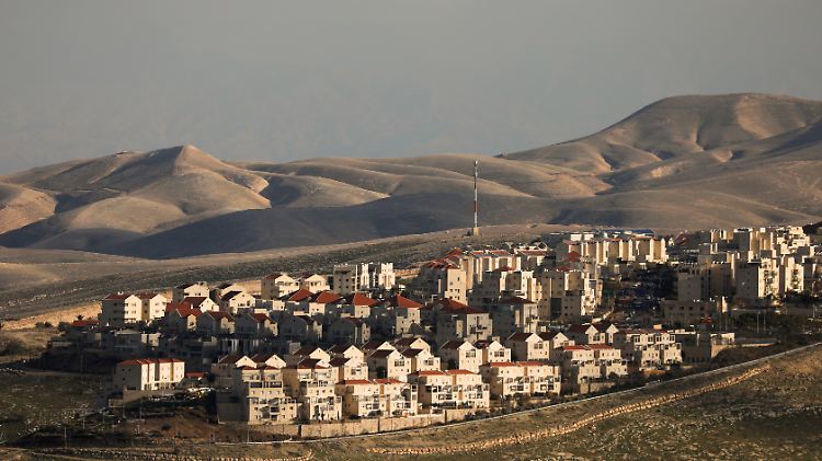 Israelische Siedlung im Westjordanland: Netanjahu hatte vor der Wahl versprochen, die Außenposten ins Staatsgebiet zu integrieren.