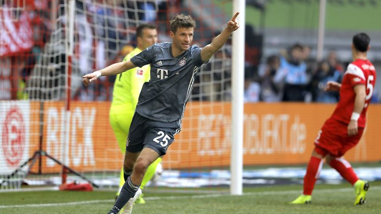 Thomas Müller und seine Bayern fertigten Düsseldorf ohne Probleme ab.