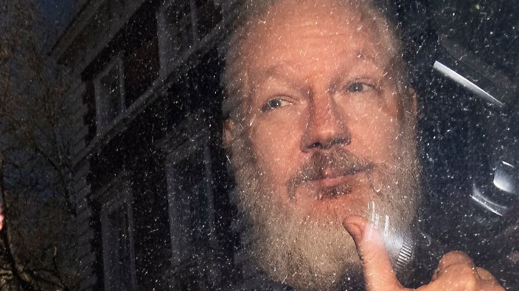 Soll sich gehen lassen haben: Julian Assange.