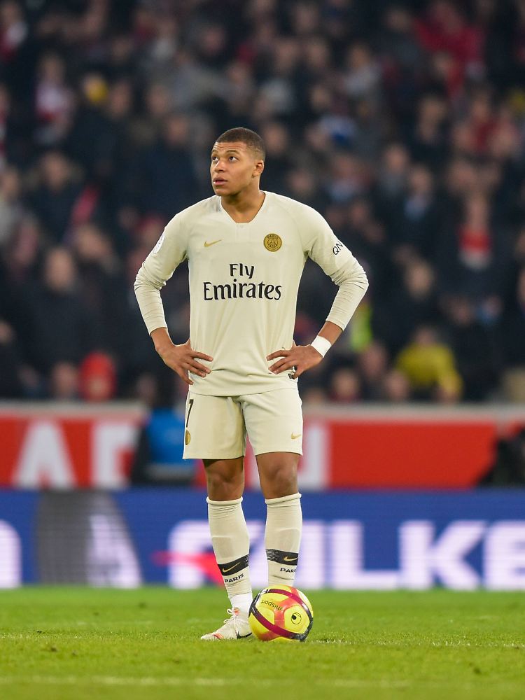 "Wir werden zwar Meister, aber so darf man nicht verlieren", meckerte Weltmeister Kylian Mbappé.