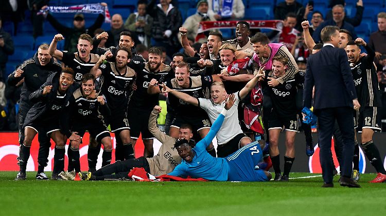 War das 4:1 bei Real Madrid die letzte große Europa-Party von Ajax Amsterdams begeisternder Generation - oder dürfen Ziyech, de Jong und de Ligt gegen Juventus Turin weiter jubeln?