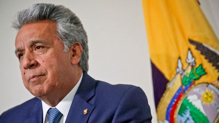 Ecuadors Präsident Lenín Moreno verteidigt den Entzug des Asyls für Assange.
