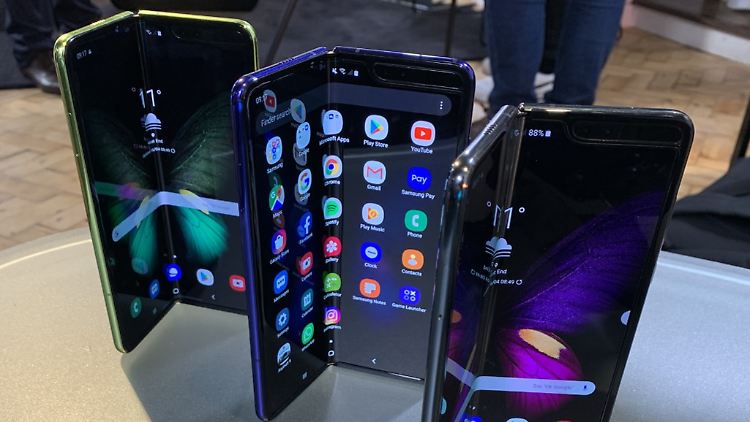 Ausgeklappt sollen Nutzer das Galaxy Fold wie ein Tablet nutzen können.