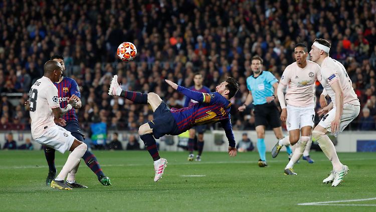 Dieser Fallrückzieher von Lionel Messi war nicht drin gegen Man United. Trotzdem traf der Barca-Superstar zweimal.