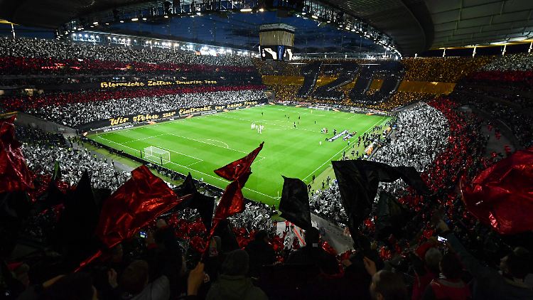 Die Europa-League-Heimspiele sind Fußball-Festtage für Fans, Mannschaft und den gesamten Verein.