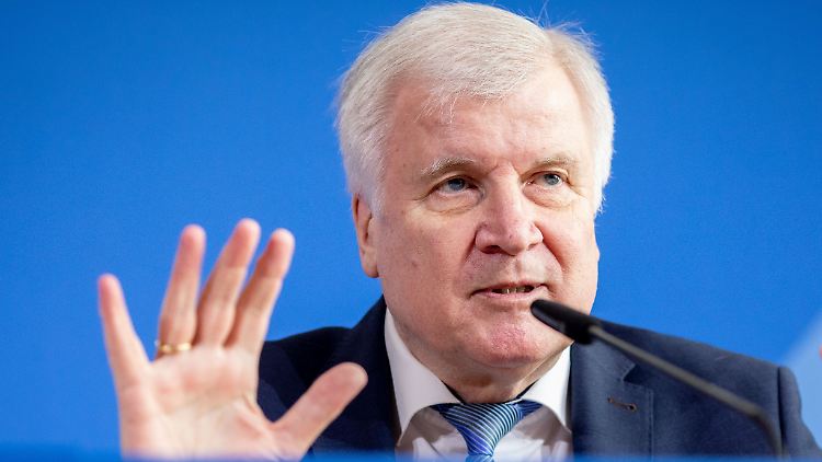 Seehofers neues Gesetz kommt bei vielen nicht gut an.