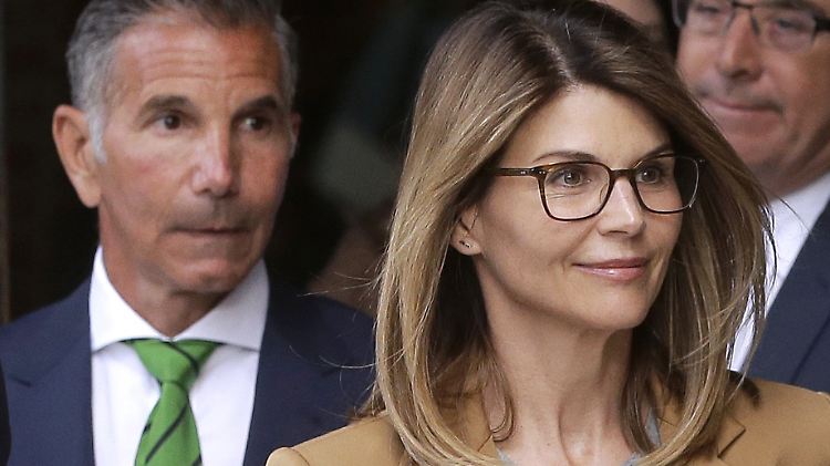 Die Schauspielerin Lori Loughlin hat dem US-Bestechungsskandal unfreiwillig ein Gesicht gegeben.