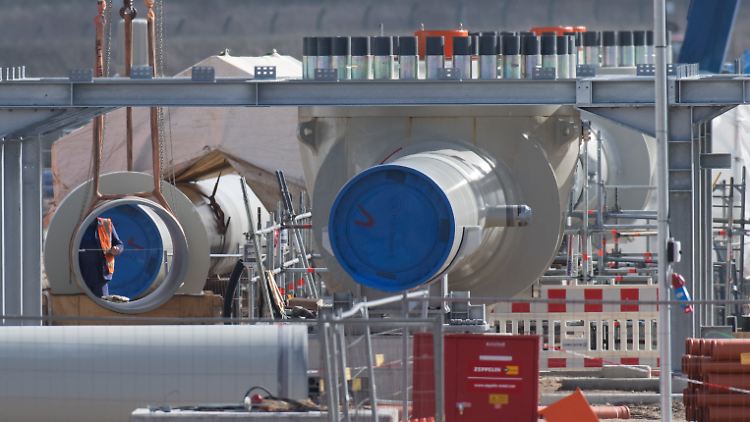 Blick auf die Baustelle der Empfangsstation der Ostseepipeline "Nord Stream 2" bei Lubmin nahe Greifswald.
