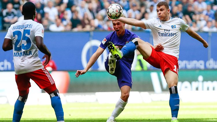 Gegen den FC Erzgebirge Aue hat der Hamburger SV zuhause nur ein Unentschieden erreicht.