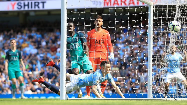 City-Toptalent Phil Foden wurde mit seinem ersten Premier-League-Tor zum Matchwinner gegen Tottenham.