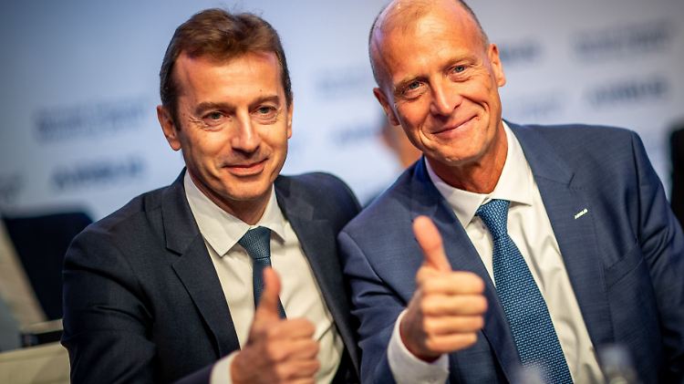 Zehn Tage nach der Staffelübergabe von Enders an Faury (l.): Airbus peilt den emissionsfreien Flugverkehr an.