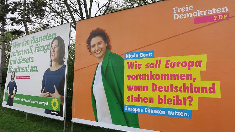Die Grünen und die FDP werben bei der Europawahl mit ihren Spitzenpolitikerinnen. 