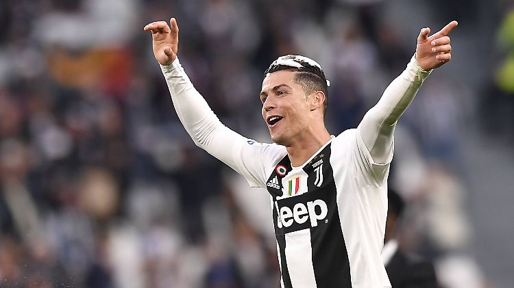 Der Scudetto macht Cristiano Ronaldo augenscheinlich sehr glücklich.