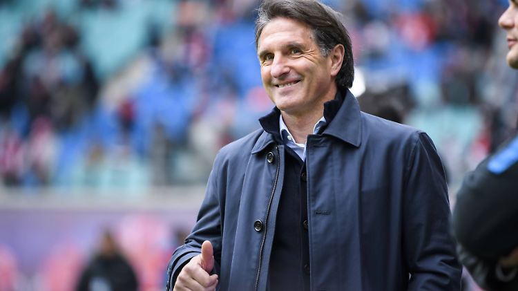 Bruno Labbadia hat es bald geschafft: Der Trainer möchte nicht mehr in Wolfsburg arbeiten, nach der Saison wird er aus mehreren Angeboten einen neuen Arbeitgeber auswählen können.