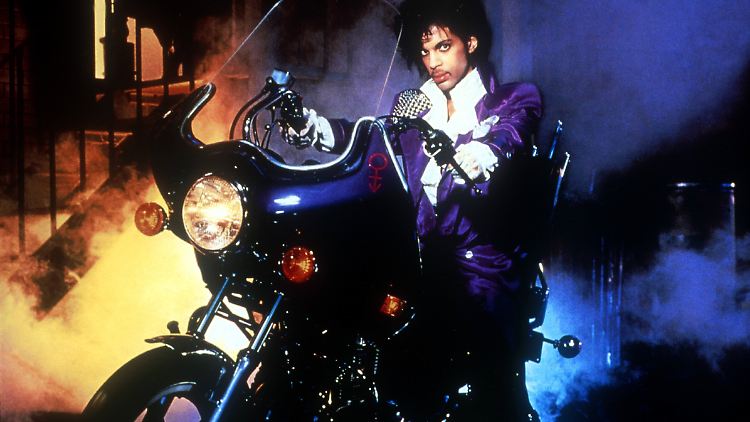 Das Album "Purple Rain" macht Prince 1984 weltberühmt: Eins der Lieder, "The beautiful ones", wird der Titel für seine Memoiren. 