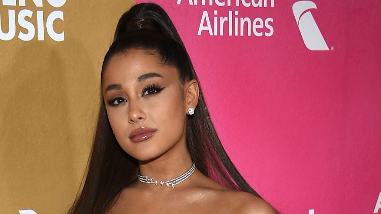 Auf Ariana Grande wartete während ihres Auftritts beim Coachella-Festival eine saure Überraschung.