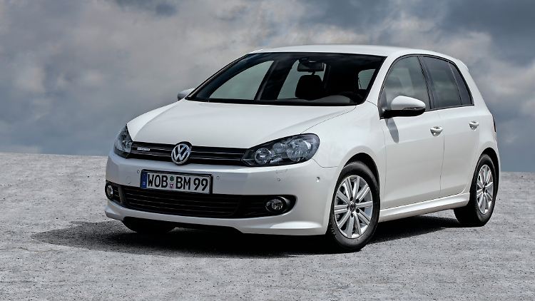 Am Beispiel eines VW Golf lässt sich gut nachrechnen, wieviel Geld sich beim Unterhalt sparen lässt.